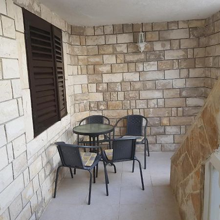Apartman Martina Ražanac Exteriér fotografie
